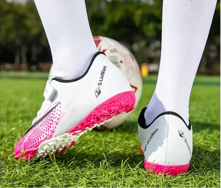 Nodless Global Striker Turf Cleats